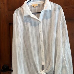 Lorna Jane White Textured Women's Blouse